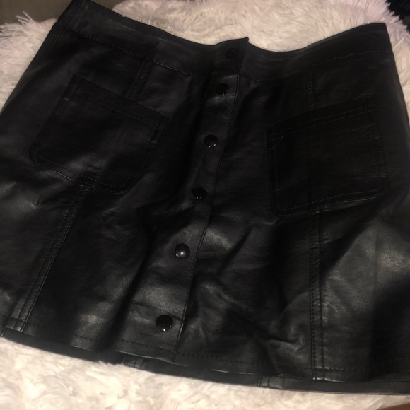 Faux leather button up skirt - Picture 1 of 1